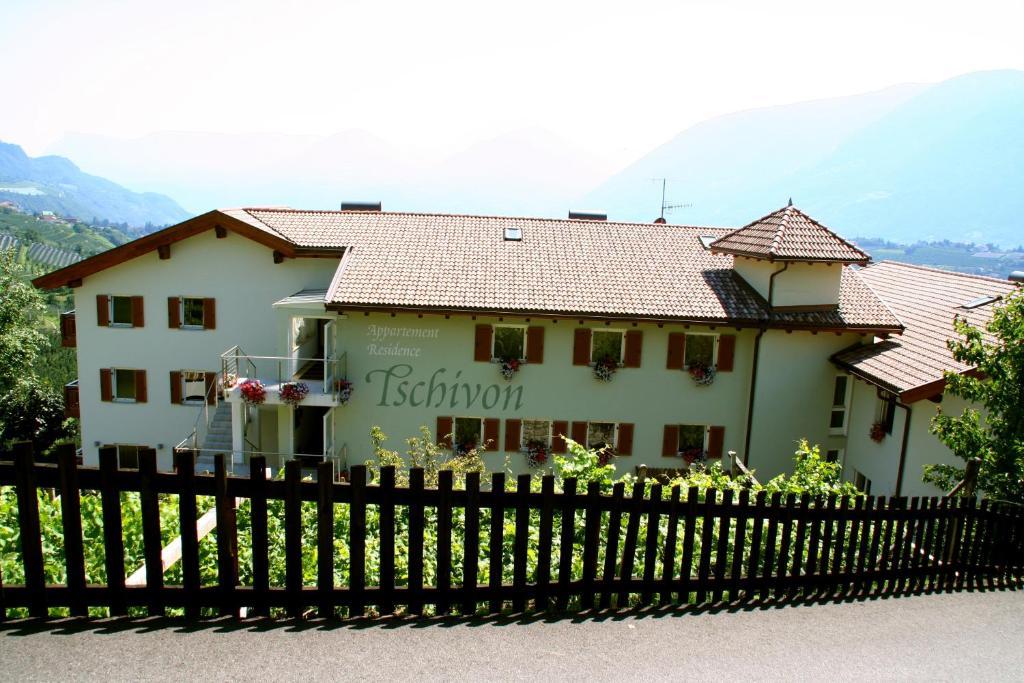 Appartement Tschivon Scena Exterior foto
